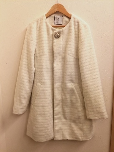 ロペピクニック ノーカラービジューコート Tomato 帯広のコート レディース の中古 古着あげます 譲ります ジモティーで不用品の処分