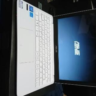 新品 ASUS Vivobook 薄型ノートパソコン