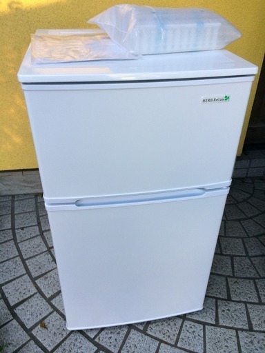 美品 ヤマダ電機オリジナル 冷蔵庫 YRZ-C09B1 90L 2017年製