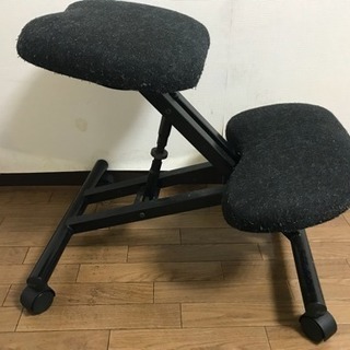 正しい姿勢が作れる学習椅子(子供・大人兼用)