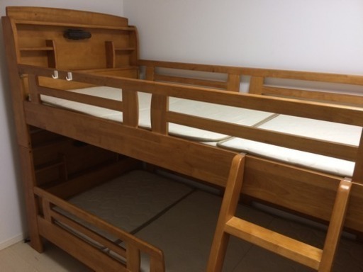 木製・棚付き二段ベッド＊中古品