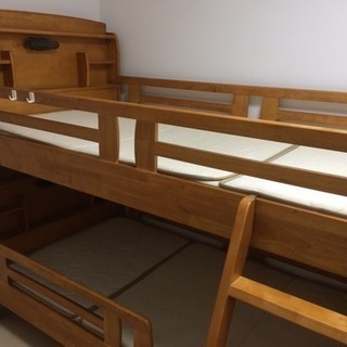 木製・棚付き二段ベッド＊中古品