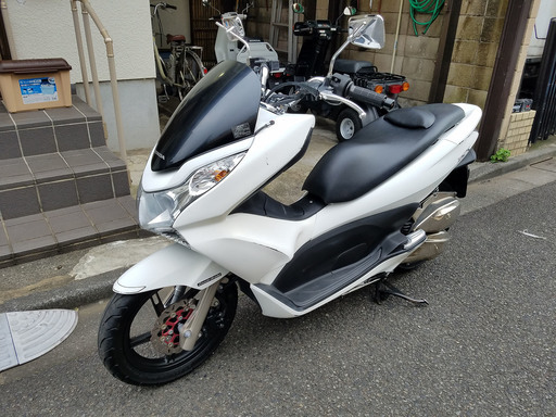7i67z　販売終了　バイク屋 乗り出し総額219,460円★PCX 125cc★純正OP＆社外パーツ多数★走行距離わずか3703キロ★QJ11