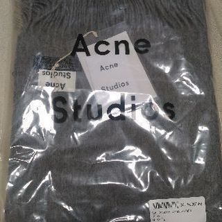 新品アクネストゥディオズマフラー