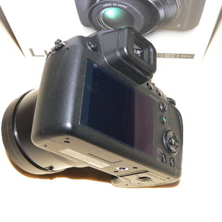 ★メーカー保証　超美品LUMIX DC-FZ85　おまけ多数★