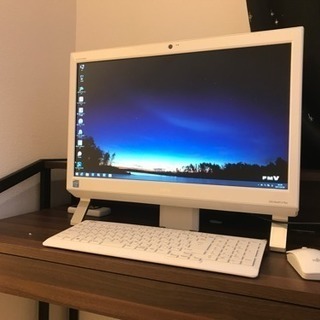 お値下げ  デスクトップ一体型  パソコン 富士通 ほぼ未使用