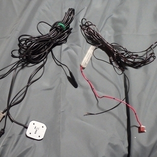 カーナビ2017年モデル　　ケンウッドMDV-L404 