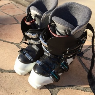 スキー用の靴ー24cmー ①