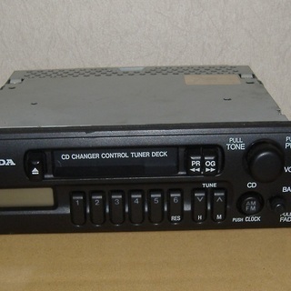 中古　カーオーディオ　カセットテープ・ＡＭ・ＦＭ　ホンダ純正部品...