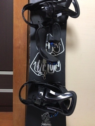 バタレオンのボードとビンディングのセット スノボー3点セット(板