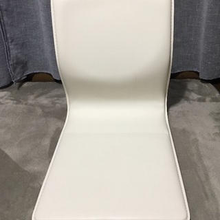 ニトリ 新古品 白の座椅子