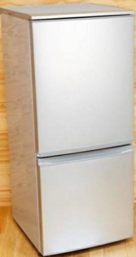 【美品】SHARP 2ドア冷蔵庫 137L 2013年製　つけかえどっちでもドア