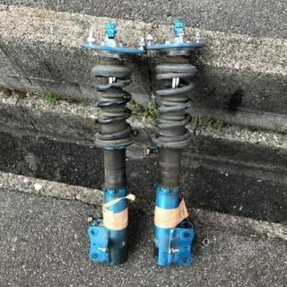 ステップワゴン イデアルの車高調 