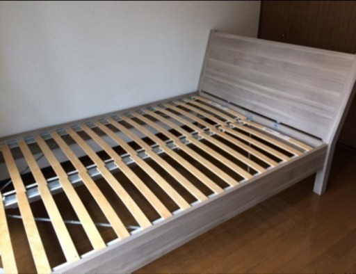 IKEA ダブルベッド ベッドフレーム