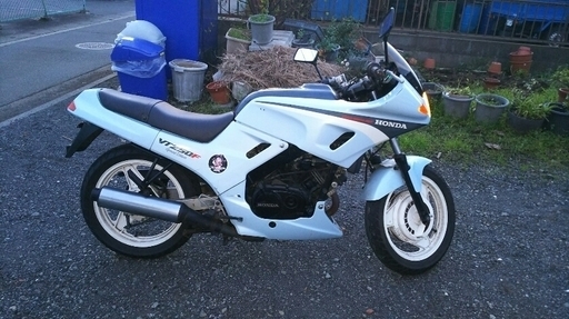 VT250F　セル始動！BT新品！VTR?ZZR?CBR250 ?ゼルビス?