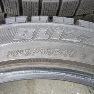 18インチスタッドレス 225/45R18 REVO GZ 4本！バリ溝