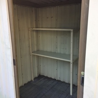 中古小窓付物置 配送 約0.8坪 スズキ収納物置 内寸2150×