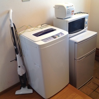 冷蔵庫88L,洗濯機4.2Kg,電子レンジ,炊飯器3合,掃除機お...