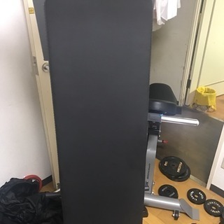 筋トレマシン bodysolidバタフライマシン他