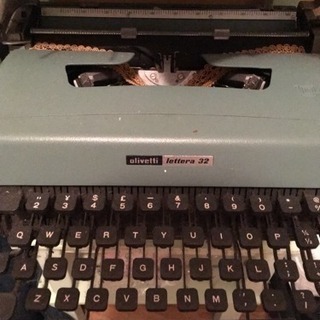 オリベッティのタイプライター