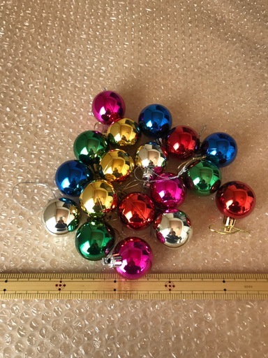 クリスマス オーナメントボール カラフル玉 アリー 高宮の年中行事用品 クリスマス の中古あげます 譲ります ジモティーで不用品の処分
