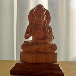 インド製？木彫り仏像