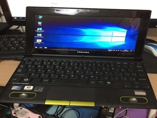 持ち歩き ミニパソコン 東芝 Ｎ300/02AG