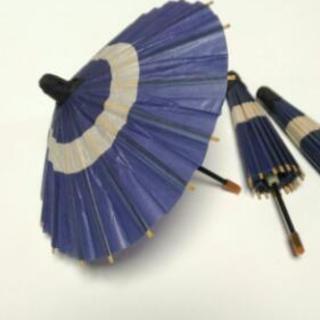 レトロな和傘の置物