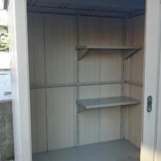 中古物置 現状引き取り・本人解体出来る方限定  美品(\