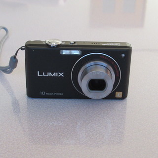 Panasonic・FX37(ブラック）・LUMIX