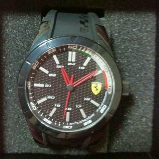 メンズ アナログ腕時計 フェラーリ モデル0830301 ブラッ...