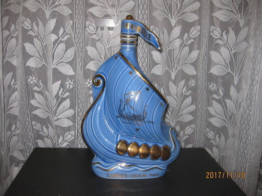 洋酒（ラーセンスカイブルー）７００ｍｌ
