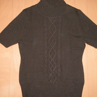 23区　濃茶　半袖セーター中古　サイズ38　毛100％