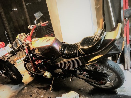 ホンダ CBR400F