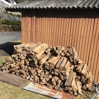 薪 300束 約2,400Kg 乾燥5年 薪ストーブ 直接引き取り大歓迎