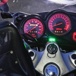 ZZR250 カスタム多数！ニンジャ?ゼルビス?CBR?GSR?CB?VTR?