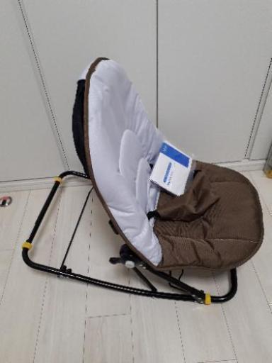 【交渉中】新品未使用　ママコラボバウンサーコンパクト　カトージ