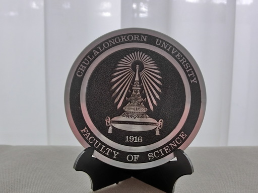 タイ製チュラロンコン大学PEWTERプレート台座付き　伝統工芸品　値下げ　SOONTRAVANICHタイピューター　錫コースター