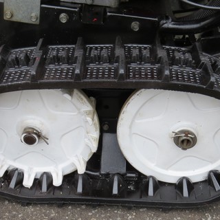 成約しました。 ホンダ除雪機HS660・上下左右電動シューター・無段変速HST・簡単操作で非常に丈夫な除雪機です。