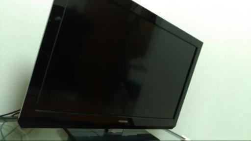 REGZA　32型テレビ（2011年）テレビ台セット 7410円