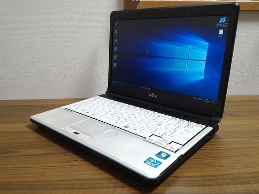 お取引中)第2世代i5 ﾒﾓﾘ4G Office2016搭載! 高速Windows10ノートPC Win10/Core-i5/4GB/HDD250GB/無線LAN/Kingsoft Office2016 [富士通 Lifebook S761/D]