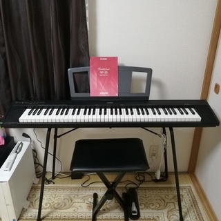★値下げ★　YAMAHA　ヤマハ　電子ピアノ　NP-30　76鍵...