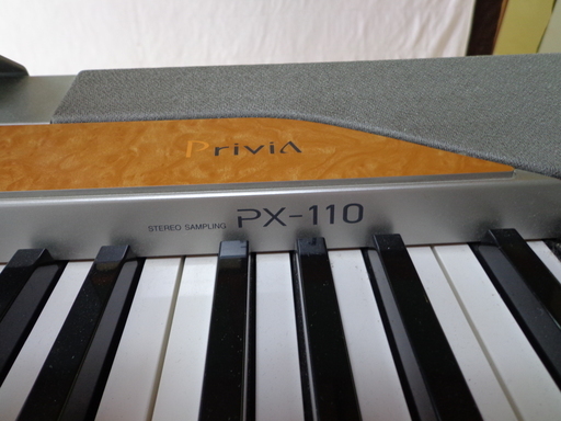 電子ピアノ カシオ Privia PX-110 スタンド&ペダル付 電子ピアノ カシオ Privia PX-110 スタンド&ペダル付