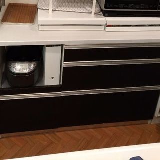 レンジ台カウンター、食器棚