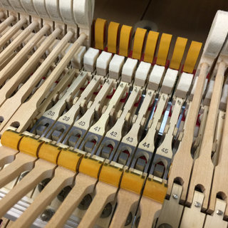 シャネル  P73176V64615 ラインストーンボタン ツイードジャケット レディース 34-調律師のｵｰﾊﾞｰﾎｰﾙ済みグランドピアノ　ヤマハ　G3E　1983年製造