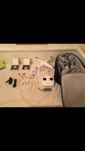 ドローン DJI ファントム