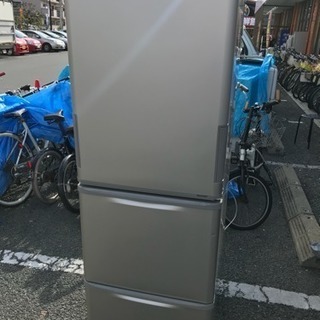 16年製 SHARP シャープ 350リットル冷蔵庫 - 冷蔵庫 
