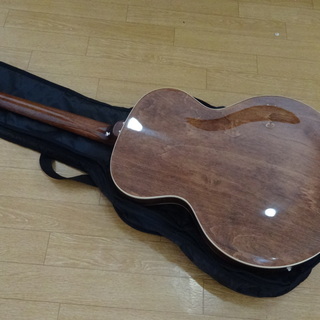 Loar LH-301T フルアコースティック・ギター