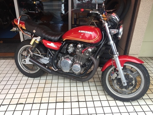 ゼファー７５０カスタム。ＺＲ７５０Ｃ　３１年６月まで車検付いてます。最終値下げ