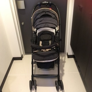 ベビー用品 【取引中】コンビ ベビーカー メチャカル